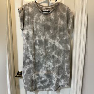 Grey tie-dye sweater dress